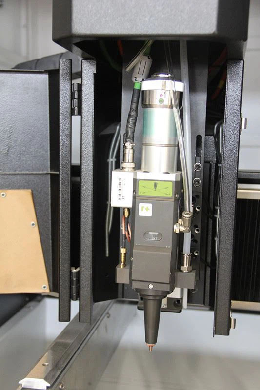 Small Size Metal Laser Cutting Machine